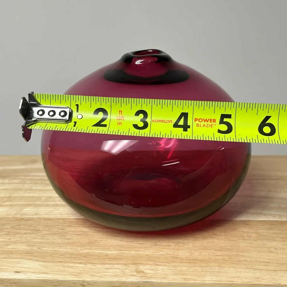 Large Vintage Round Cranberry Pilgrim Glass Vase - Picture 4 of 5